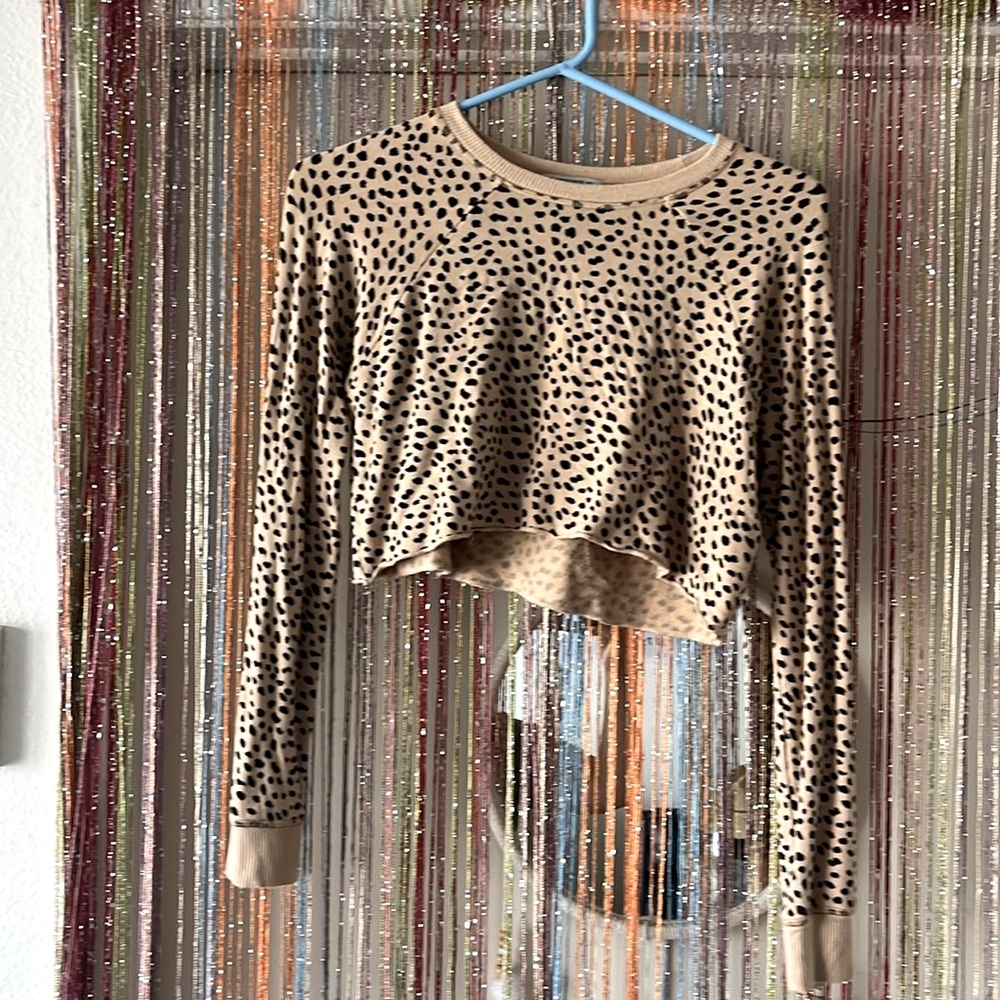 Forever 21 cropped lightweight cheetah print sweater 🐆